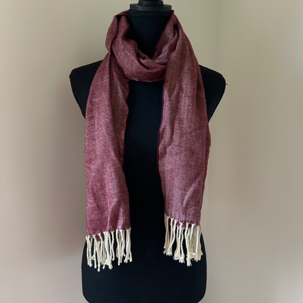 *CASHMERE FEEL* Maroon x Ivory Fashion Tassel Scarf